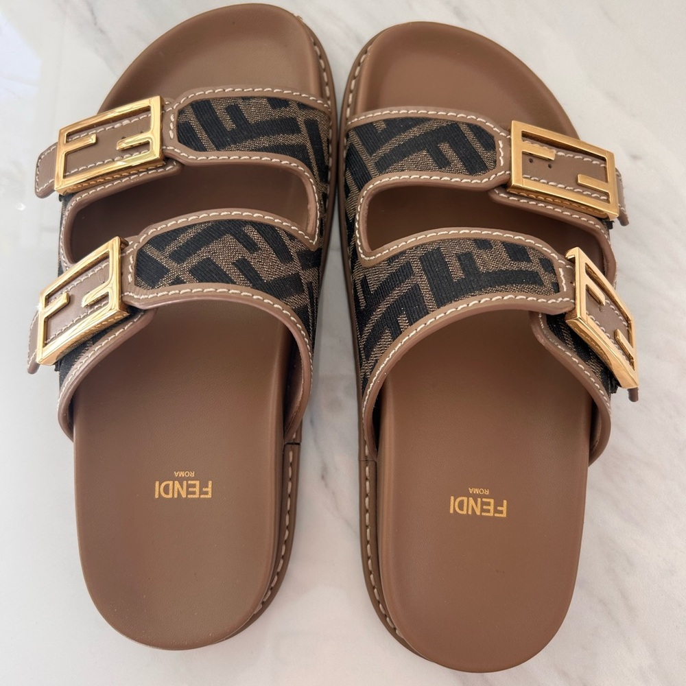 Fendi Feel Brown fabric slides